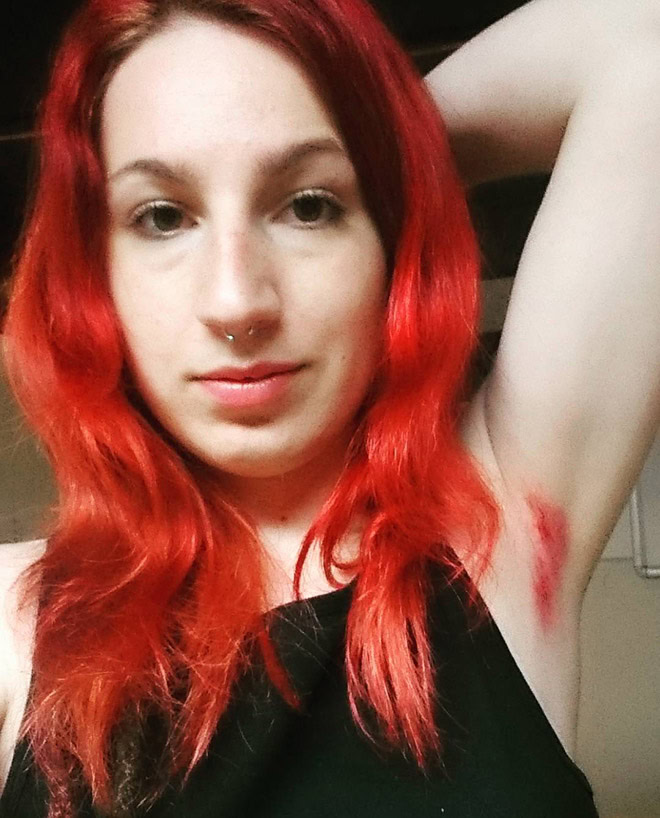 Dyed armpits.